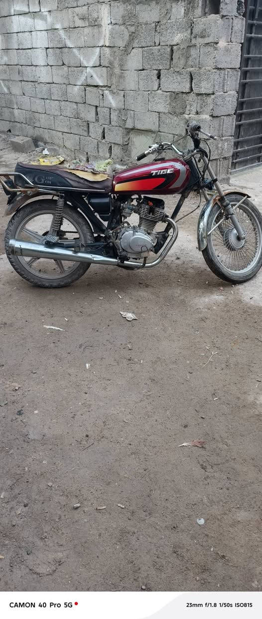 إيراني اربعه كير لبيع سعره ٢٥٠ ألف مكاني بغداد زعفرانيه ***********
