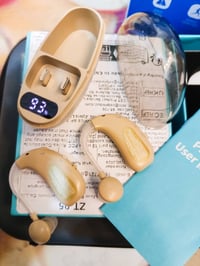 سماعات • غير مستخدم • شحن مزدوج