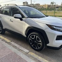 راف فور ٢٠٢٣  حادث خفيف خلفي   البجم كبس جاملغ خلفي وشويه من البابتين ...