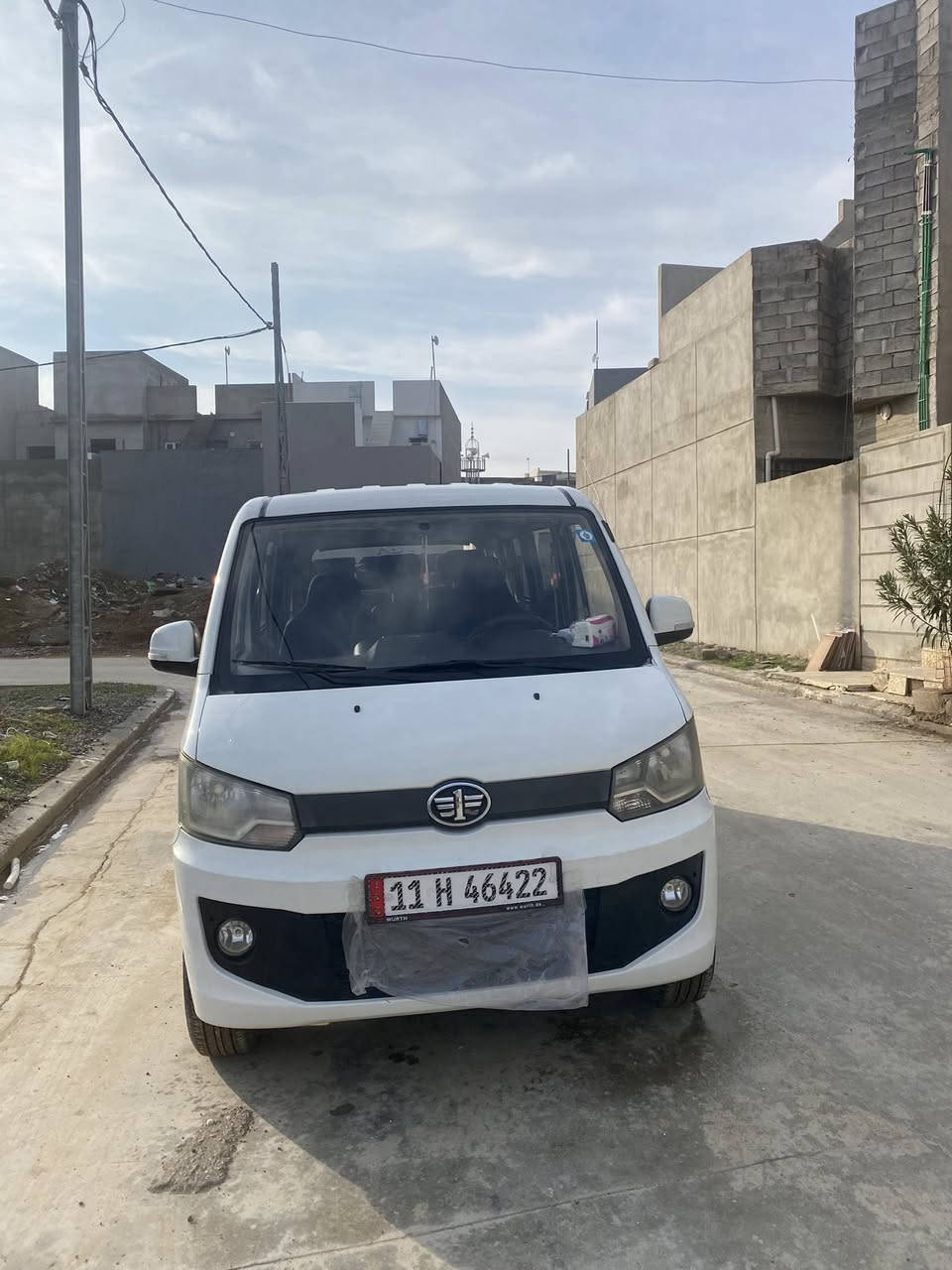 السلام عليكم
سيارة فاو خشفة للبيع 11راكب موديل2015 السيارة ما صارلها سنة بلشارع استلام 2024
تبريد قطعتين فول تدفئة نار
سيارة كفالة عامة
كير محرك شرط
داخل نظيف
شاشةوكامرة وسستم سماعات ومضخم صوت بيها
الهزة مالتها ماصارلها شي من سويتها
سيارة شرط التحويل رقم جديد مسطرة بغداد مشروع وطني غرامات وهيئة مصفرة
طخم تايرات جديد
طخمها نظيف سيارة ماتعبك تفيد اهل الاشتراكات 
السعر خاص للاستفسار ***********
