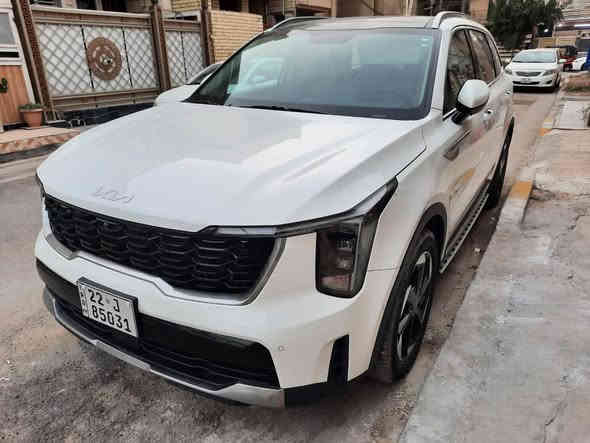 السلام عليكم
للبيع 
كيا سورنتو 2024 ( خـليـجـي )
فول مواصفات  6 سلندر بارنوما 
المواصفات
 خليجي 
 ماشية 60000 
 موديل 2024
بانوراما 
 حجم المحرك 6 سلندر 3500
 مرتبط بناقل حركة أوتو 8 نمر
 مفتاح التشغيل بصمة 
 تشغيل عن بعد 
 فتح الصندوق كهرباء 
حساسات أمامية 
حساسات خلفية 
لايت زينون + LED 
 كشافات 
 بك لايت LED 
 قبضات أبواب من الألمنيوم
 دخول بصمة ذكي 
 ويل كب 20
 4 دسك
 حساسات ضغط الاطارات 
 اشارة في المرايا الجانبية 
 المرايا قابلة للطي كهرباء
 ماسحة خلفية 
عدد AIR BAG 2
 كير ماوس 
 هاند بريك كهرباء 
‏  ABS 
 دشبول شاشة ديجيتال 
 شاشة Apple Car play 
 كاميرا دوارة 
الانارة الداخلية LED 
 شفتات مقود 
 مثبت السرعة Cruise 
‏  Bluetooth / T YPCE   
مخرج منفذ الطاقة 
فحص نظام السيارة 
تتسع المقصورة ل 7 ركاب
حركة المقاعد الأمامية كهرباء 
 تبريد شاشة لمس مناخين منفصلين 
 3 قطع تبريد 
 أوضاع القيادة Drive Mode 
 أوتو هولد Auto Hold 
 نظام مانع الانزلاق 
 نظام نزول المنحدرات 
حاملات الأكواب
 بردات أبواب خلفية
مكان السيارة بغداد / حي الجهاد
رقم الهاتف  ***********
