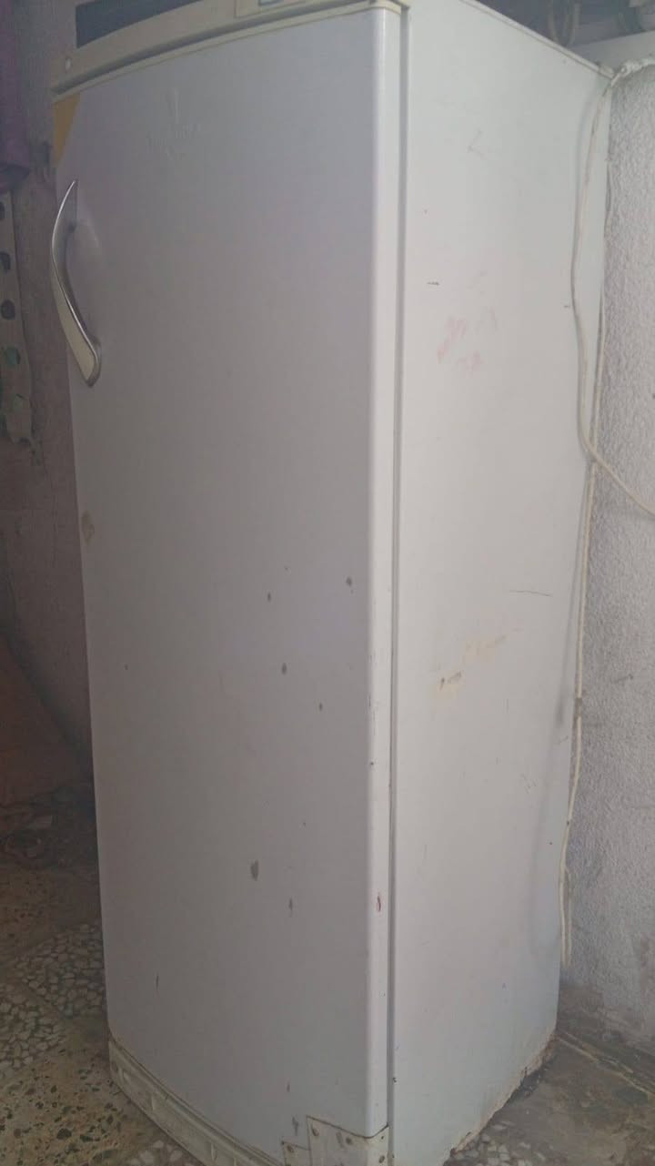 ثلاجه شغاله 75بيه مجال نجف حي العسكري


**إذا كنت صاحب هذا الإعلان وتريد حذفه لأي سبب، رجاءا أرسل رسالة إلى الدعم الفني**