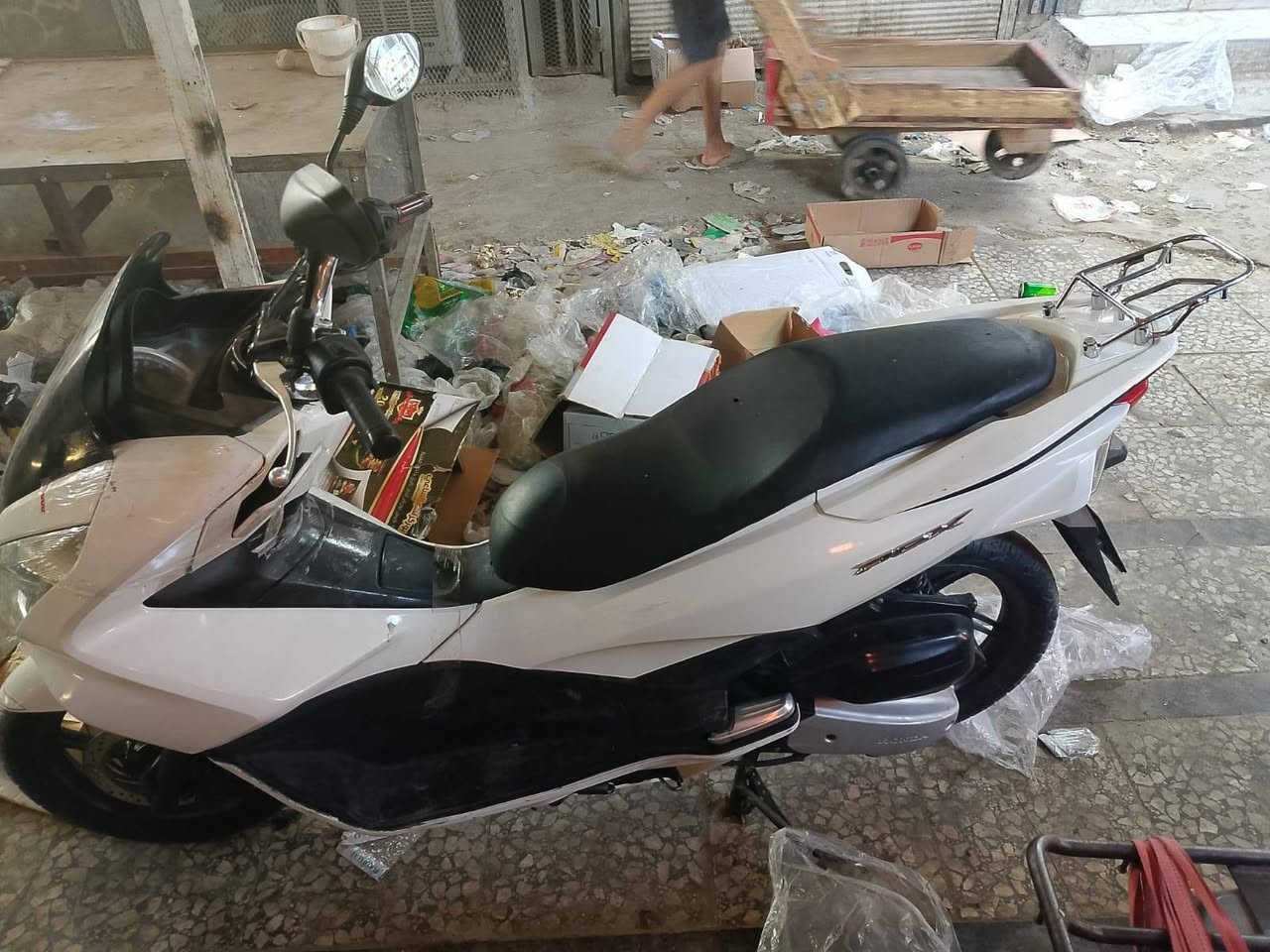 بي سي اكس جيل الثاني KFياباني الاصلي محرك (150)(A)دراجة جديدة وحلوة بس عوزهة ترتيب وتطبيك كفرات ألمامية وكفرات بلادي شرط بلادي دراجة نضيف وحلوة وشلعة معدلة محرم حلو ونضيف السعر 1500مليون ونص ***********بل مدينة كيارة
