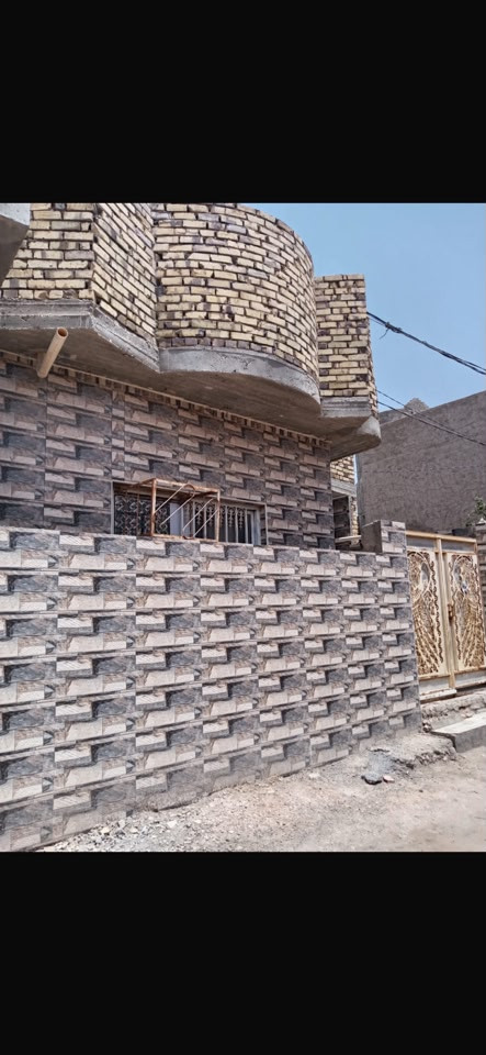 للبيع بيت  ١٠٠ مترجاهز قرب حسينه إسكندر خلف محلات نصير النصراوي مباشره يبعد عن الشارع ٢٠ متر
الطابق الاول يحتوي على غرفه وصاله  ومطبخ وصحيات 
الطابق الثاني يحتوي على غرفه وصاله بناء كونكريت 
للاستفسار***********
