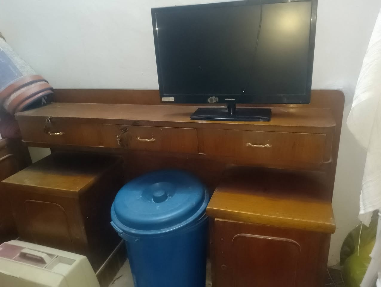 اغراض للبيع اسعار مناسبه  
***********
