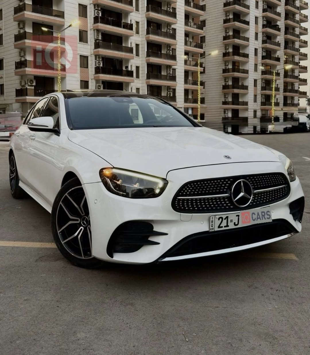 Mercedes Benz E350 AMG
الموصفات 
1. فتحه سقف 
2.  بصمات ابواب  
3. لايت متحرك 
4. كيج إلكتروني متغير 4 أشكال 
5. شاشه حجم الكبير  
6. رادارات امامي خلفي جوانب 
7. حساسات 360 درجه 
8. صندوق كهرباء 
9.اتو هولد
10. لد داخلي متغير 64 لون 
11. سماعات برو مستر 
12. كشنات تدفئه
13. ويل 19 AMG أصلي 
14. صفر مسج جديده جداً السياره ما بيها اي نقص

- مكان السياره بغداد المنصور
- حادث دعامية امامية فقط ايرباك ستيرن  

***********- الاستفسار 
السعر 358 ورقه
