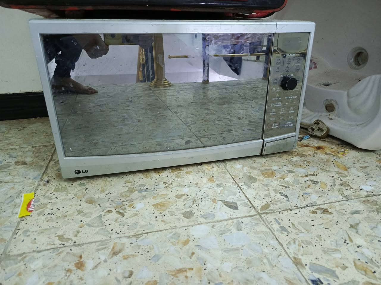 غراض بيت للبيت سبب انتقال
براد ماء شغال ع فحص 40وبي مجال 

مكرويف تسخين الطعام شغال ع فحص ب35وبي مجال 

طباخ اخو الجديد ع فحص كلشي مابي 135وبي مجال
مدينه الصدر ***********
