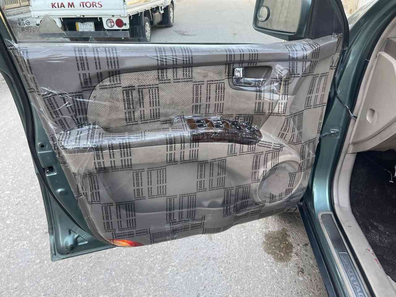 السلام عليكم

كيا اسبورتج 2008 خليجي 

كفاله عامه من الضربه والصبغ 

محرك كير جديد 

حجم المحرك 6V سته 2700  

فول مواصفات 

كشنات جلد 

ABS 

سياره جديد بمعى الكلمه 

تبريد ثلج❄️ حداديه جديده 

تخم تاير جديد 

سياره جاهزه مابيه اي نقص 

السعر 97 وبيه مجال قليل 

مكاني النجف الاستفسار اكثر الاتصال على الرقم ***********
