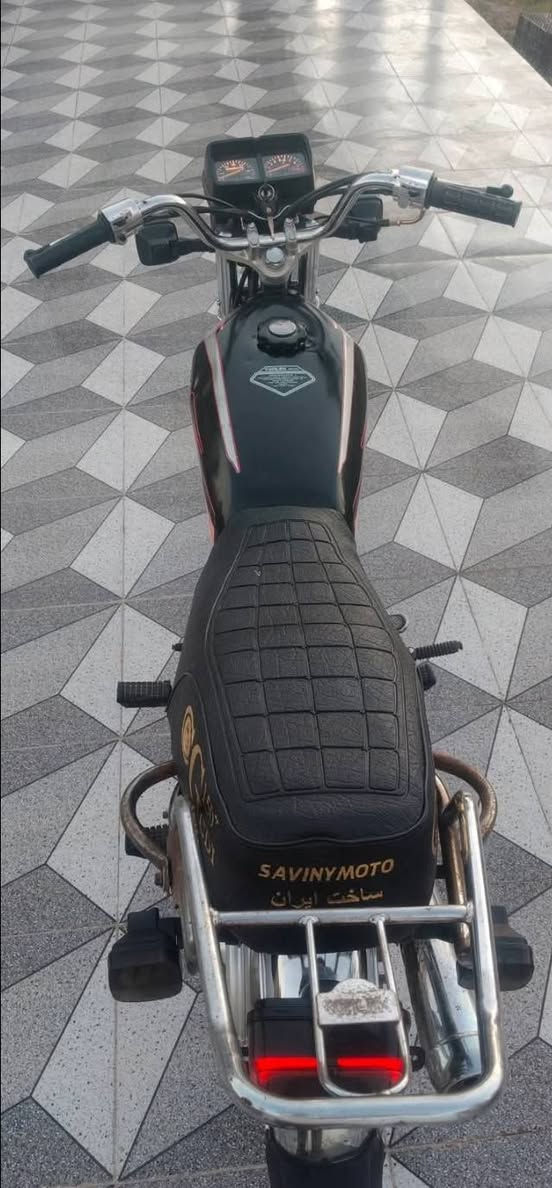 سلام عليكم دراجه ارشه للبيع موديل 16 اوراق كامله مابيها اي نقص سعر خاص مكاني ديالئ  ستفسار خاص او ***********
