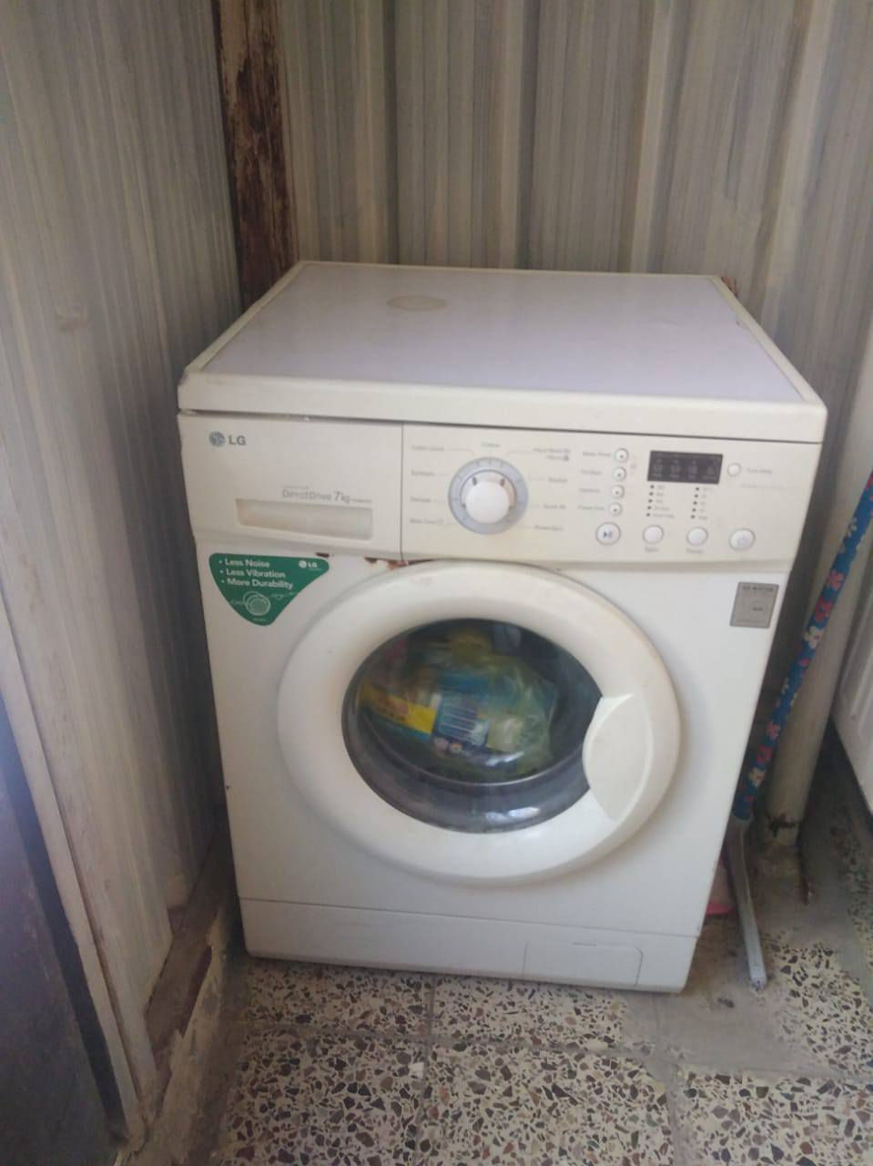 للبيع غساله ب٣٠٠وبيه مجال وجربايه اطفال ب٢٥٠ وبيه مجال لااستفسار على هذا الرقم
  *********** الواتساب
