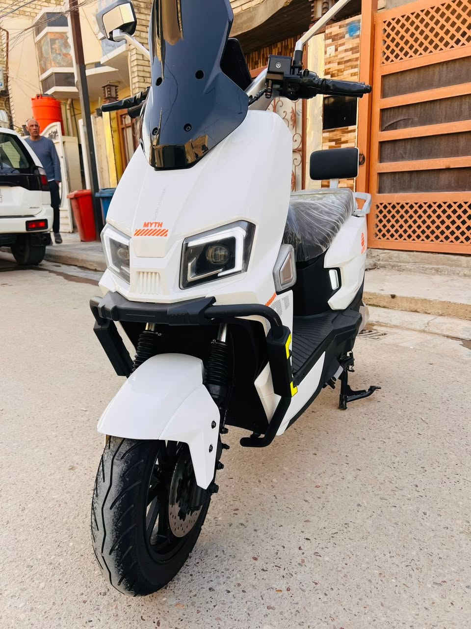 سلام عليكم ورحمه الله وبركاتو
دراجه شحن الصاعقه موديل 2025 
ملف 2000 عدد البطاريات 6 كبار جرافك
عدد التحويلات 3 عداد السرعه 75 
عداد الكيلو متر 990 تقطع مسافه 70 k
 السعر 950 وبيه مجال بسيط جدا مكاني بغداد الزعفرانيه
0727777451


**إذا كنت صاحب هذا الإعلان وتريد حذفه لأي سبب، رجاءا أرسل رسالة إلى الدعم الفني**