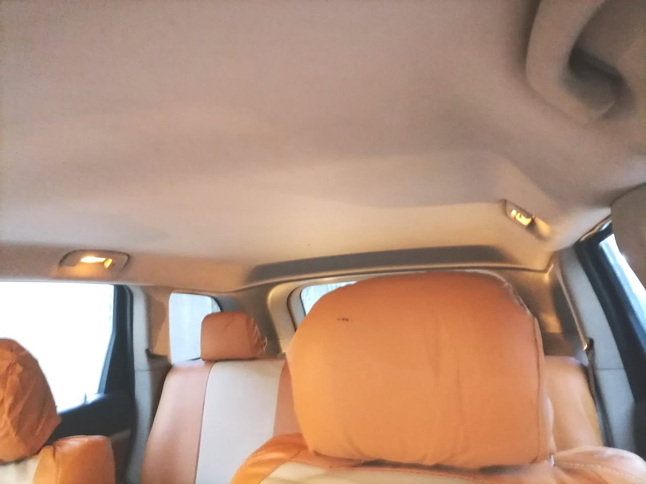 سلام عليكم جيب شروكي للبيع سعر 190 $بسمي رقم الهاتف ***********
