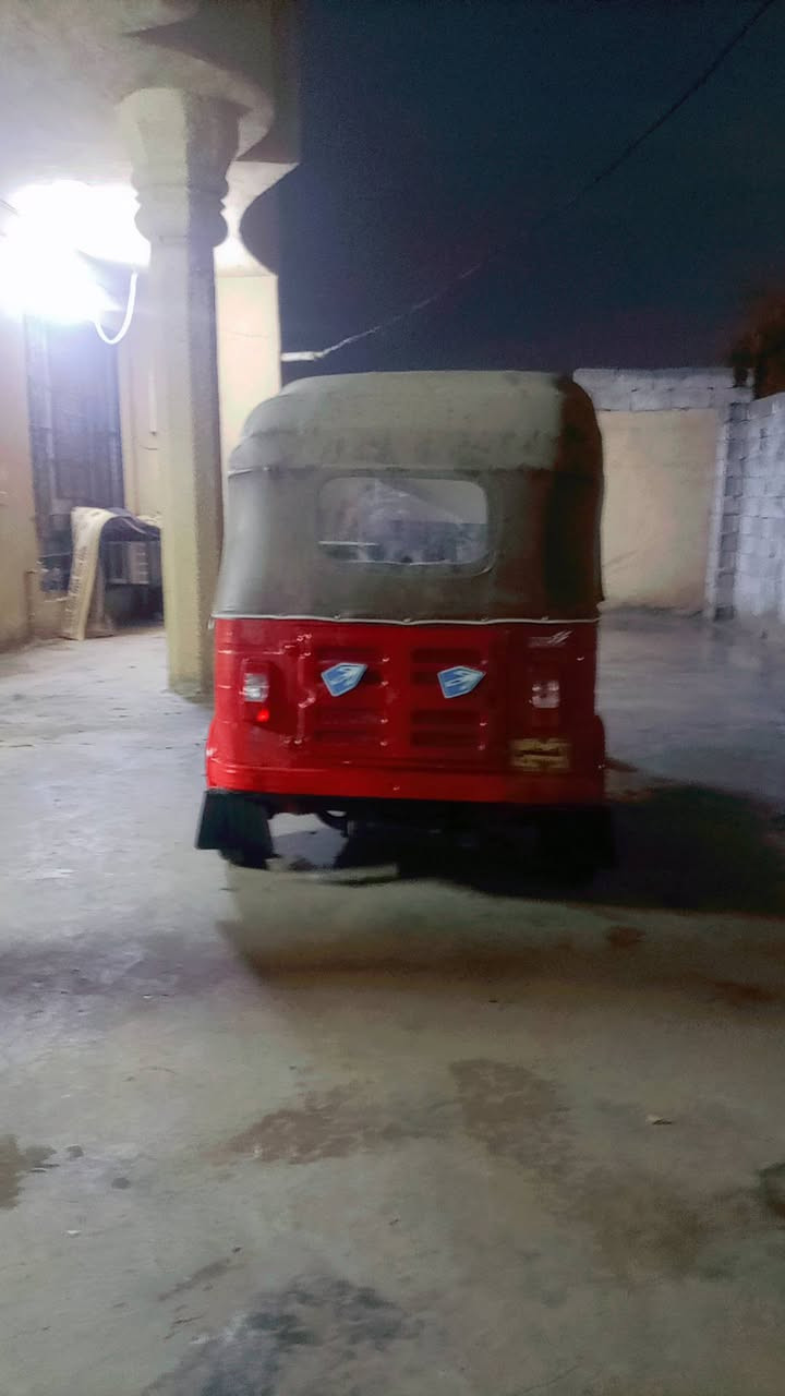 سلام عليكم تكتك لبيع كفاله بس دوس معمره مكينه كفاله تكتك كبل من نيدك شارع  مكاني  حي بتول عبور جسر الفرسي 
***********
