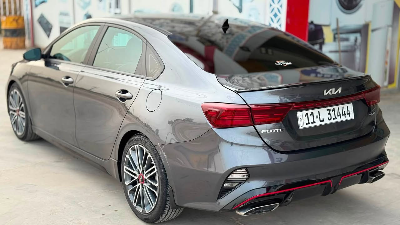 السلام عليكم ….
فورتي GT 2022
1.6 Turbo 
الكير المرغوب 7 نمر دبل كلچ
ماشية 52 الف كيلو
حادثها جاملغ امامي عكس السائق بارد فقط ونص البنيد صبغ بدون تبديل اي قطعة 
_______
تشغيل عن بعد 
شاشةكبيرة 9انج
رادار 360 درجة
توقف ذاتي
مثبت سرعة 
تحديد مسار 
قيادة ذاتية 
نقطة عمياء 
اشارة بالمري 
لايت وبك لايت ليد 
ستيرن رياضي حرف D 
اكزوز رياضي بلادي 
3 انظمة قيادة 
شفتات ستيرن 
انارة داخلية 
داخل جلد
السعر 154 وبيها مجال بسيط

مكان السيارة الديوانية 
***********
