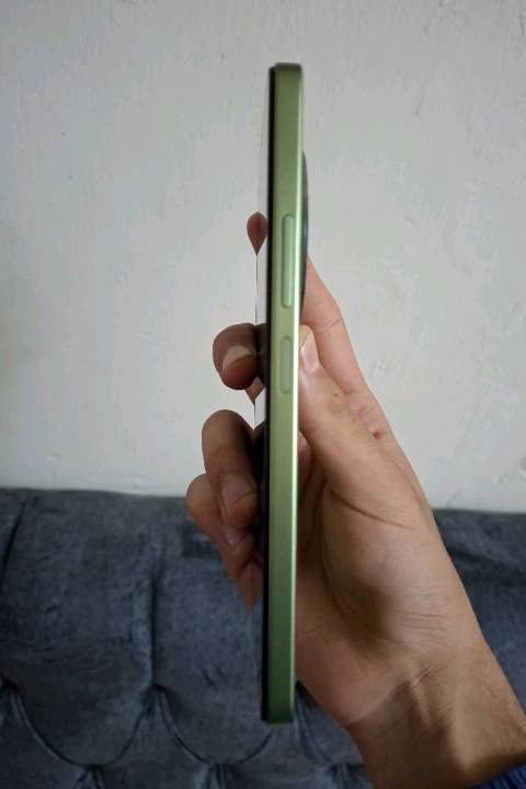 جهاز ريدمي c14 مستعمل شهر واحد للبيع 
مع كيبل تايبسي فقط  من دون باكيت 