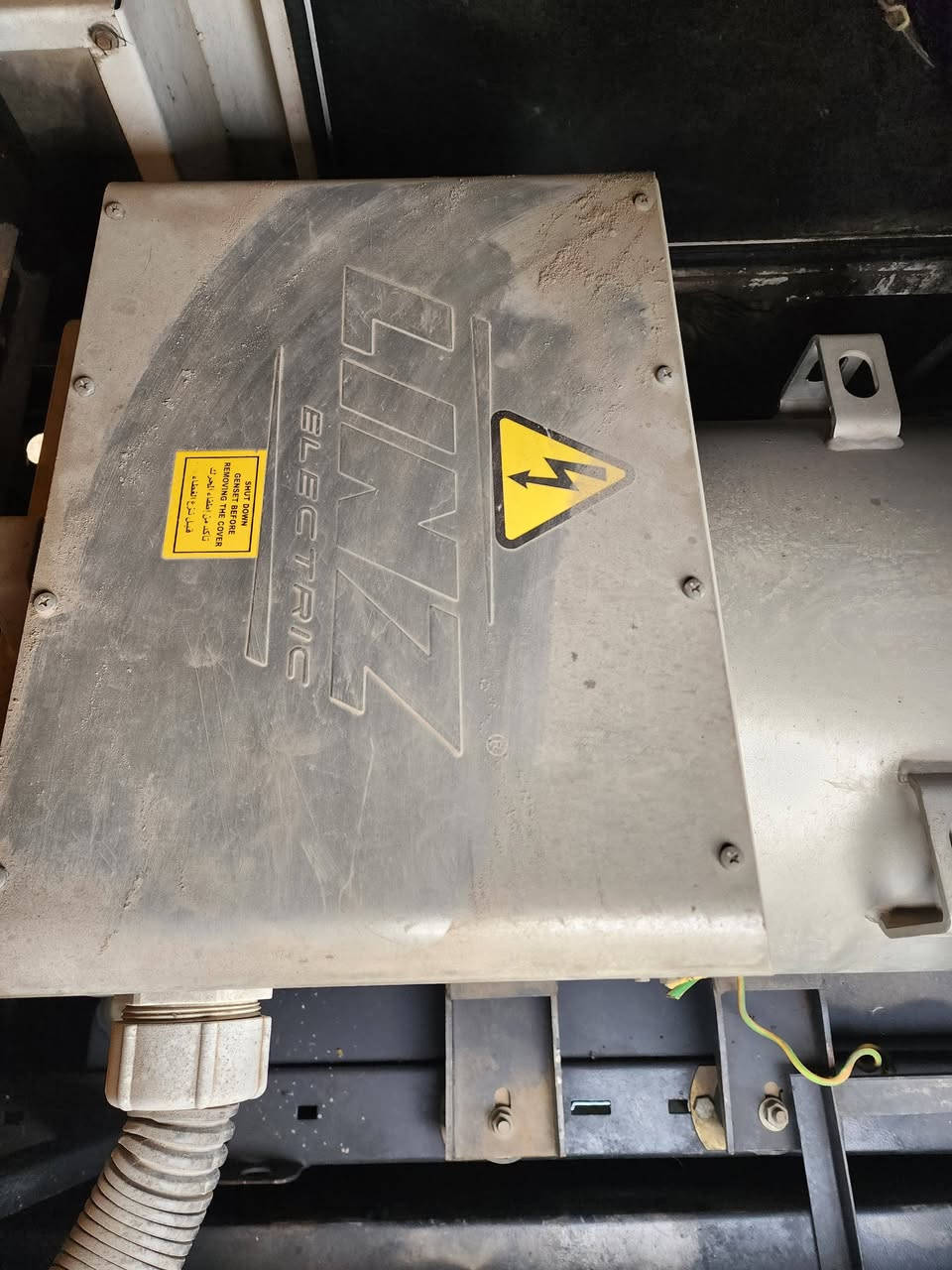 مولد بيركنز/perkins 150kva اخو الجديد 
راس توليد/ Linz 150 kva
فوكاهه تانكي 700لتر
حالة جيدة جدا
للاستفسار الاتصال على الرقم
***********
موقع بغداد حي اور
