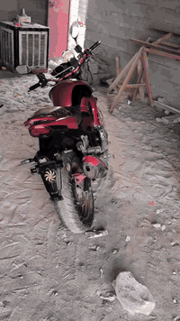 سلام عليكم دراجه سايم بطح موديل 17 دراجه كامله مابيه اي نقص اوراق كامله حته كمرك مدفوع تجي تفحص وتاخذ سعرها 800 الف وبيهاا مجال حك الجيه مكاني واسط الصـويره
رقم الهاتف ***********
