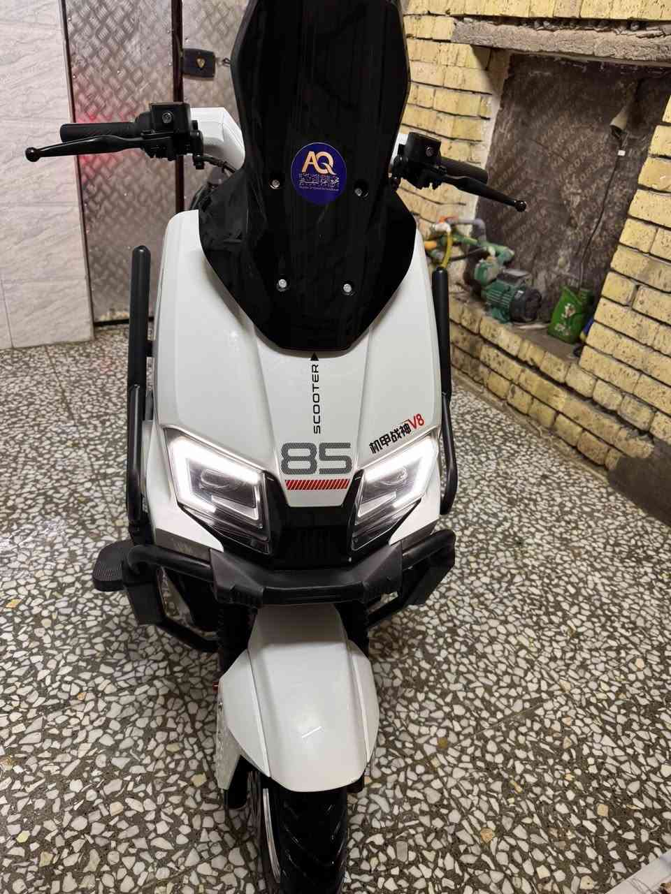 يا الله من رخصت الادمن دراجه صاعقه موديل 2025نضام abs
2-تجي نضام 4 سرعات السرعه الحقيقه 85km
3- دراجه تمشي بل شحنه الوحده 80كيلو متر
البطاريات جدد بل جيس دراجه نضيفه تجي وتشوف بعينك 
سعر دراجه 1400 مليون و أربعمئة الف 
مكاني بغداد الحبيبيه رقم ***********
