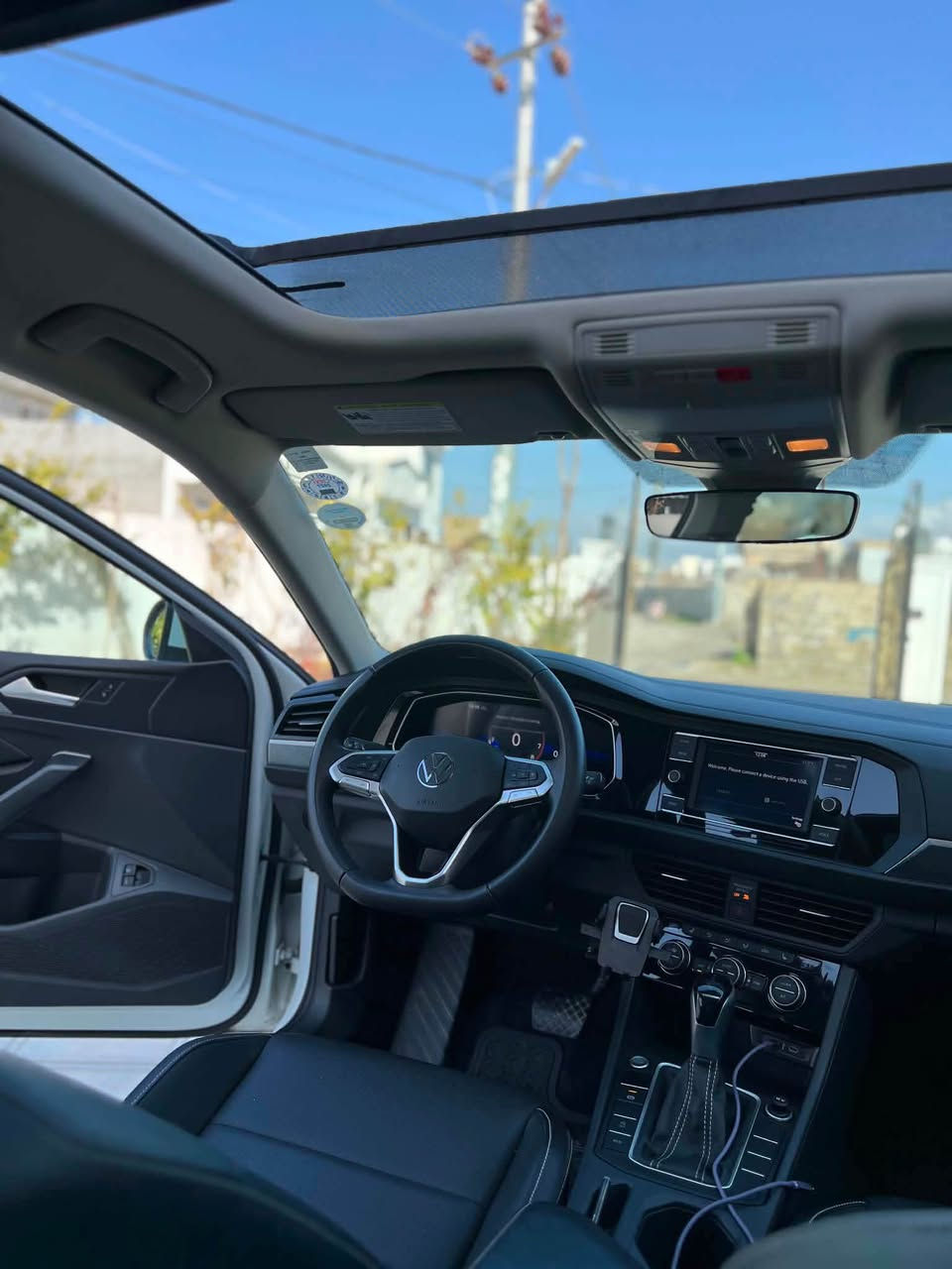 VW JETTA SE 2024
جيته وارد امريكى
مواصفات se
بانوراما 
گير اتوماتيك سبورت
بصمه شغال
گشن جلد هيتر كهرباي
مكينه V4  1.5T turbo
شاشه الكترونيك
كاميرا 
رادار حاسه
مرقم اربيل 22 Z
حادث : ربع بونت نصف چاملغ  چامغ بارد كم مكان بيها تعديل صغير بيها كلير
بدون دواخل امام كبس شريكه
ارباك :  بدون ارباك بيلادي شريكه 
رقم شانصي: 3VW7M7BU6RM021311
ماشي: 30 الف كيلومتر
عنوان : سوران اربيل
هاتف واتس اب: *********** 
*********** zian أربيل, العراق
