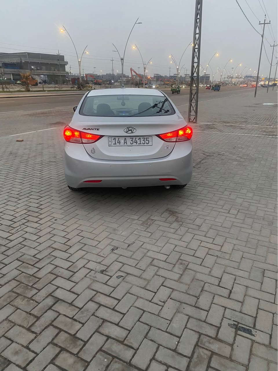 هونداي افانتي موديل 2012 سياره جاهزه من كلشي مكينه كير حدادة كهربائيات تخم تاير كله جديد سياره وارد كوري كفاله ضربه تبديل وصبغ بيها بس دوس معمرات سياره حلوة وعله ايدنا بسمي سنويه لل31 هزه جديده قبل سبوعين محولهة رايده 105 وبيها مجال شراي يتصل رقمي *********** ما متواجد عل نت مكاني الامن الداخلي البصرة, العراق
