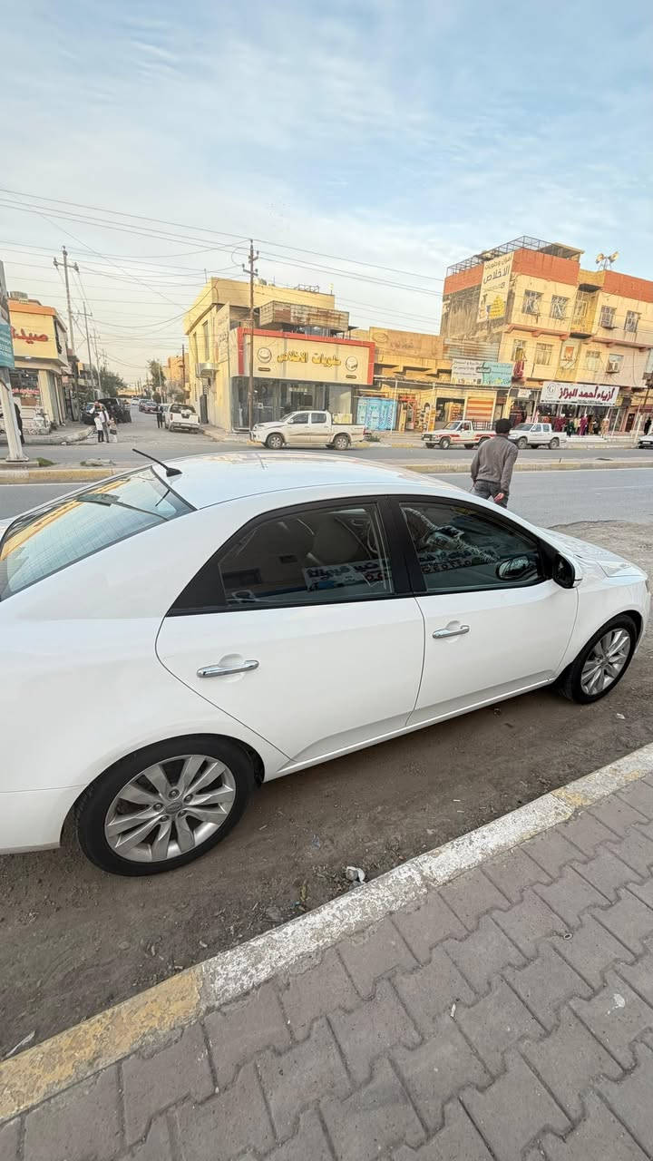 السلام علیکم ورحمة الله وبركاته
سيراتو رقم سليمانيه ٢٠١٢ 

فول ماعدا بصمه وفتحه 

ماشيه ١٤٨ الف كيلو 

سنويه بسمي ٢٠٢٨ 

الفحص موجود ويه الصور مال سياره اذا شراي اتصل .... سعر 105$ وبي مجال 

***********

#الجميع
