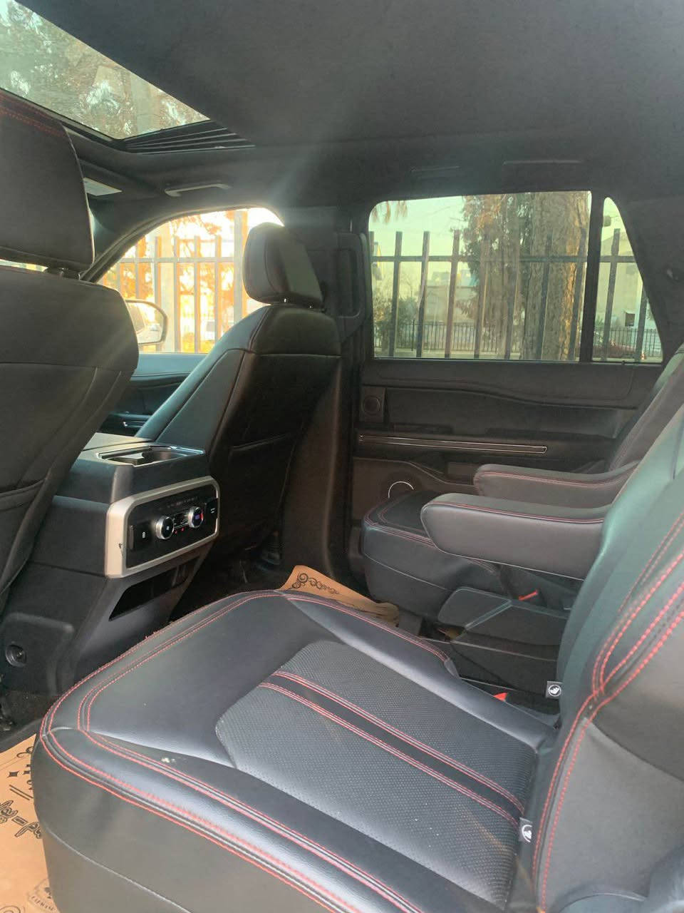 کــــــوردی 
تەنها فرۆشتن بە نقد 

ford expedition max

ئەکسپیدیشن
مـــۆدێل / 2023
مواسفات / فول ، limited , blacktop 
مەکینە /(3.6) v.6
 شەش پستۆن
ڕەقەم کاتی نەشکاوە
 ئێڕباگ سوکان ، بێ ناوگرتن
 
 چامرلغ و بۆنیت سبوغ

نـــــــرخ  (( 348 $  )) 

ناونیشان هەولێر
 پەیوەندی واتساپ  ***********

عربي 
فقط بیع نقد ، بدون مراوسة 

ford expedition max 

مــــــــودیل/2023
مواصفات/ فول ، لميتد و 
بلاك توب 
محرك / 3.6/ ست سلندر
رقم موقط
 ایرباك ستيرن ، بدون دواخل

چامرلغ و بونيت صبغ 

سعر   (( 348 $  )) 
عنوان اربیل ، للاستفسار 
*********** أربيل, العراق
