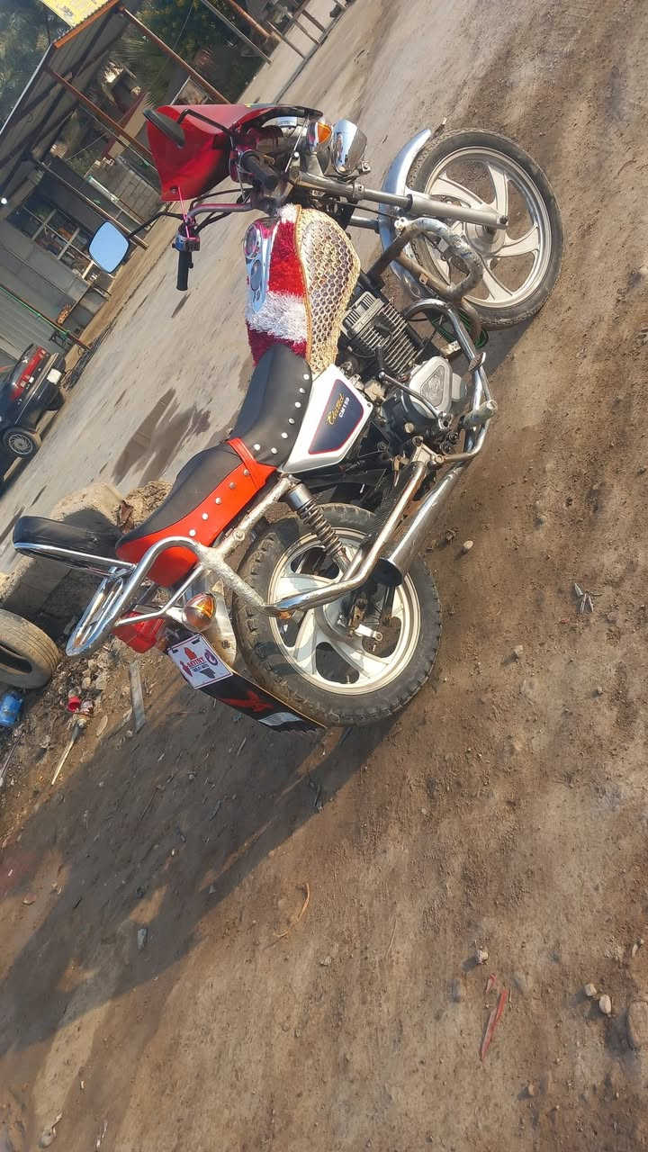 سلام عليكم دراجه جني البيع موديل 2015 دراجة على الشركه ابلاديه اوراق اصوليه السعر  خاص مكاني ديالى الخاص سراجق هاذه رقمي ***********
