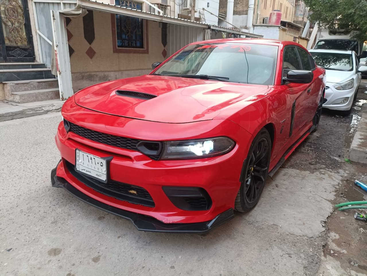 سلام عليكم دوج جارجر مديل 2016 اصل وارد أمريكي حادثة جاملغ وبنيد لون احمر طماطة مميز مكينة هيمي 5.700 
مكينة وكير كارتون حدادية شرط كارتون امامية وخلفية سيارة فول ماعدة الفتحة شاشة كبيرة شفتات ستيرن تحكمات بل ستيرن رادارات جانبية تشغيل عن بعد شرط تحويل ثاني يوم 
سيارة جديدة مال جناي توني مسوي ادامة كاملة بل عافية ع ياخذة العنوان بصرة السعر 165
***********
