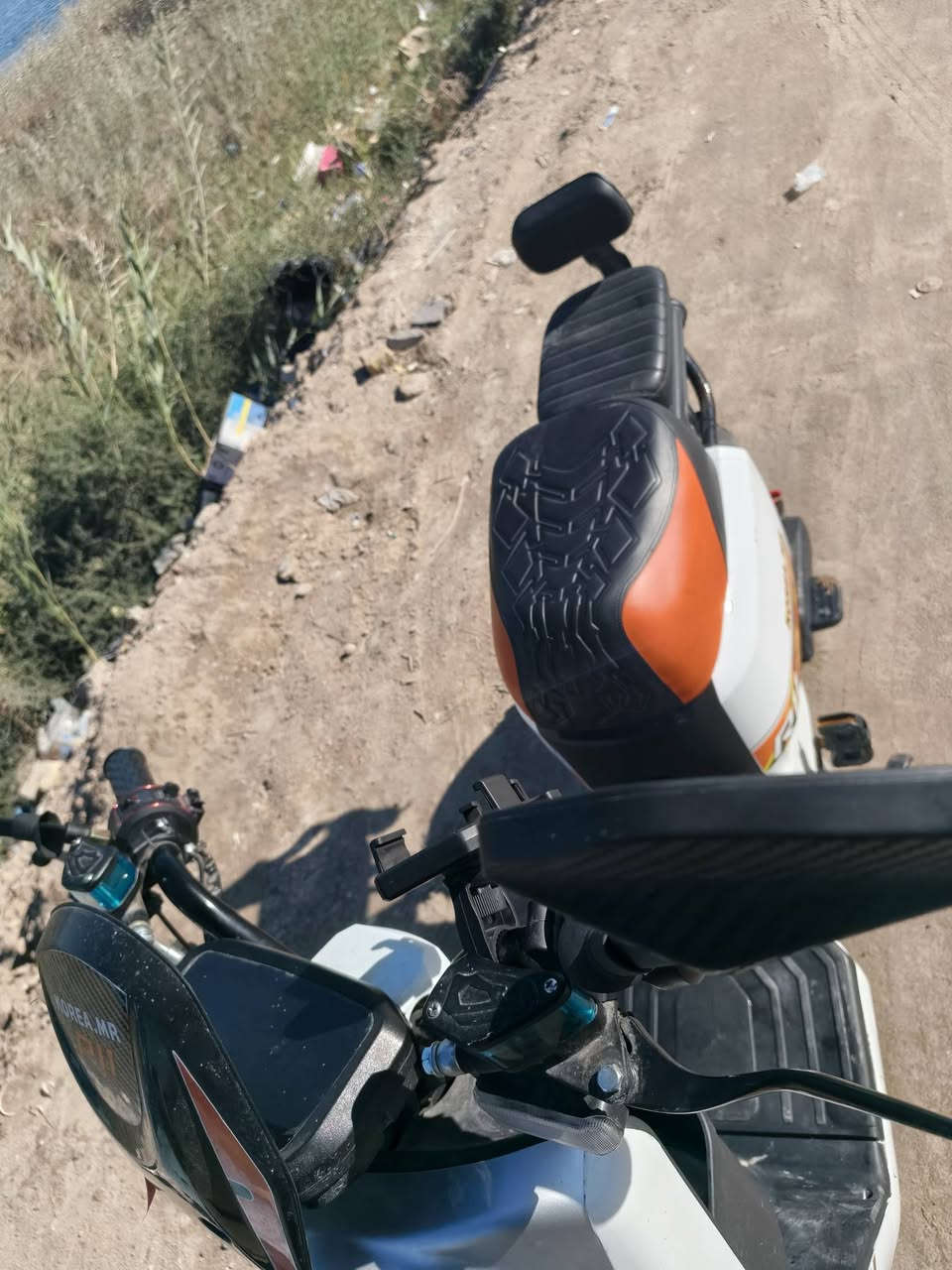 سلام وعليكم
ار 11موديل 2026 لون ابيض  مستخدمه قليل جدا 

خمس بطاريات دبل حجم كبير 32امبير 

4نمره سرعه 99

كهربائيات كلها شغاله الايت عالي ناصي دبل اشاره

 نشره اماميه خلفيه  اشاره يمنه ويسره 

بلوتوث وقاعده شحن وياها سويجين وبصمتين وكارت شحن

 الاصلي كفات موجوده

رقم الاستفسار ***********

السعر 600
