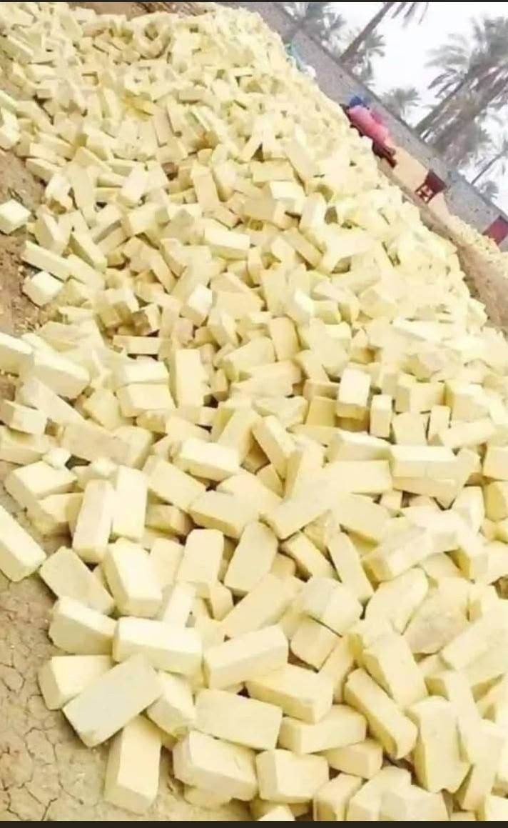 سلام عليكم يتوفر طابوك شراط الوان واقو اوركن اوقالب واحد عدد مضبوط تك 4000 او زيد 200 طابوك دارج أولى مكان السماوه السعره حسب المكان رقم الاتصال  ***********

