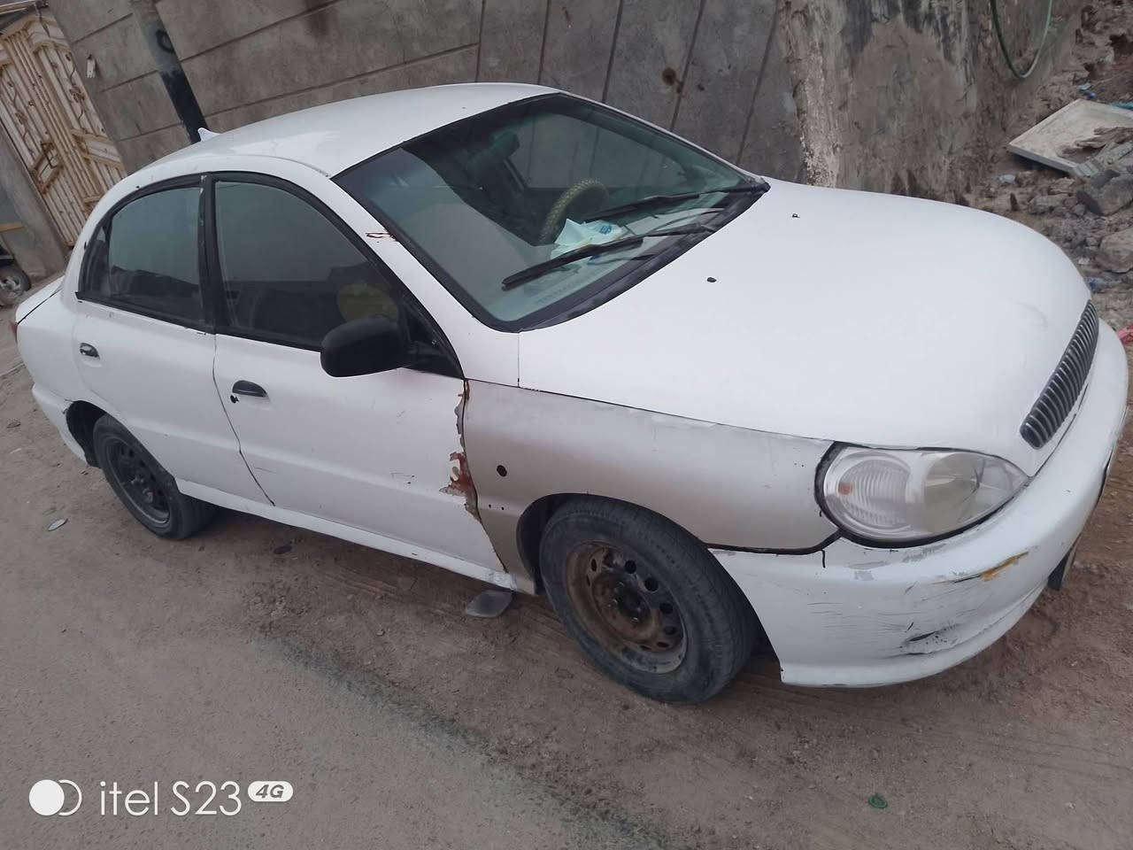 كيه ريو موديل 2000
الساره عوزه ترتيب مهموله 
يرادله حداده وشوي شغلت كهربائيه
يده باب السايق 
يرادله ترتيب رقمه بابل مشروع وطني راعيه ابغداد يريد تحويل سنويه بعده ما منتهيه 
محرك كير مابيهن شي البدي شوف عينك 
كوم حديد
مكانه البصره الجزيره 
***********
السعر 20
