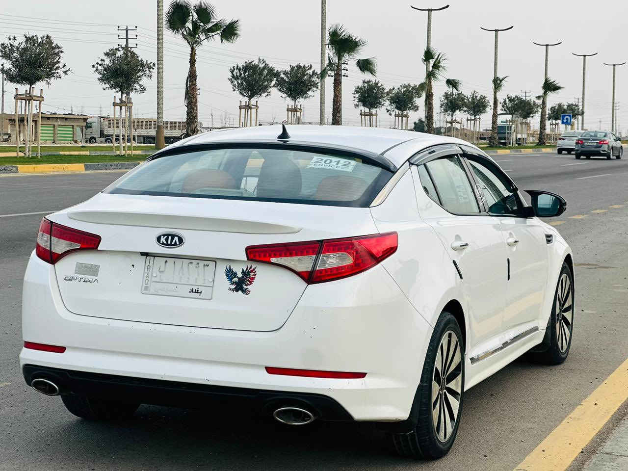 السلام عليكم.     للبيع أوبتيما.   موديل 2012
رقم بغداد.   مشروع وطني.   تحويل مباشر 

خليجي.    فول عدا الفتحه.   بصمه 

شفتات.   كشنات تدفئه.  

محرك 2400.  دوش.   كير.  محرك

صدر.   تبريد.    جاهزه من كلشي 

صبغ ثلاث قطع.     فقط !!

مكاني. الفلوجه. الكرمه 

السعر.  107.$.  وبيه مجال

رقم هاتف.  ***********
