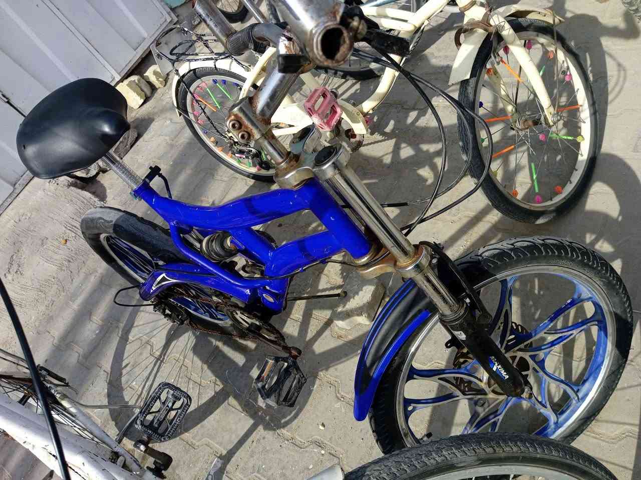 تم بعون الله 
افتتاح محل بايسكلات بالة جديد ومستخدم 
بيع وشراء وتصليح 
العنوان زين القوس شارع الملا قب ساحة التشابيه 
علما مكلف بالنشر 
للاستفسار اتصال بالرقم
‏‪***********‬‏
