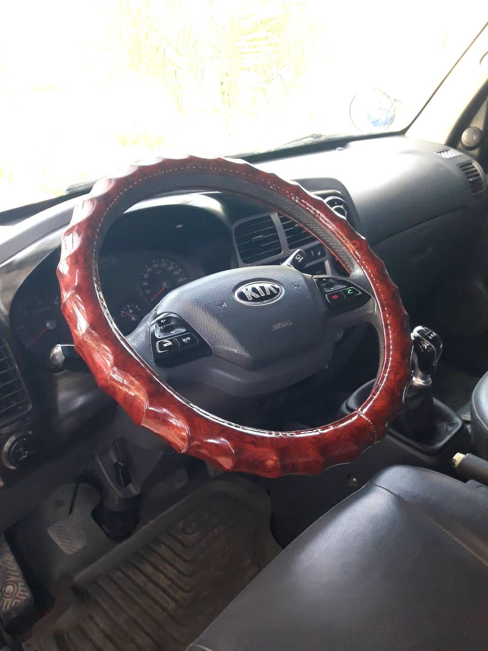 سلام عليكم....
كيا حمل للبيع موديل 2018 مسكر 
مكفولة كفالة عامة 
رقم بابل انكليزي 
السعر 128
رقم الهاتف..
***********
***********
