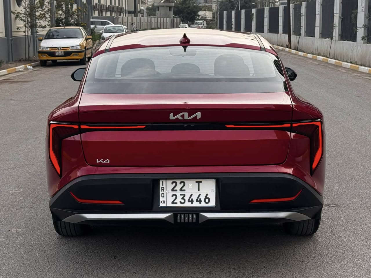 السلام عليكم كي فور شكل جديد موديل 2025 محرك 2000 دوش فئه سياره lx نص مواصفات ماشيه 8000 الف صبغ بيه 4 قطع صور حادث بلمنشور سعر 148 وبيه مجال قليل مكان سياره الكاظميه شارع اكد الاتصال ***********
