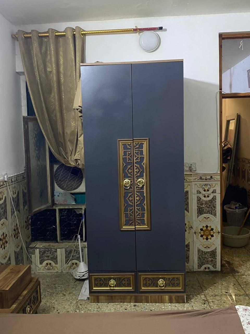 غرفه تركيه فوول نزاكه مرتبه ونضيفه 9 قطع بسعر مناسب 950 الف وبيهة مجال العنون/بغداد/الحسينيه/رقم الهاتف:***********
