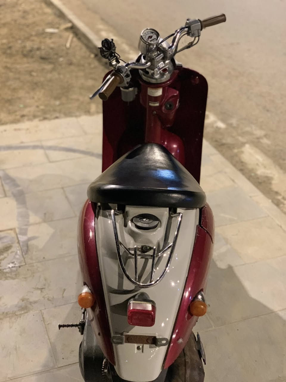 السلام عليكم موطور عبد الحليم كفاله عامه من من وره ل كدام نشاط فولل محرك ماشالله مفتوح مره وحده مبدل بس بستم كهربائيه شغاله الدرجه ررمبه اشاير بك لايت لايت كله شغال صلانصه بلادي الدرجه كلها بلادي العنوان العلم الرقم ***********

السعر، 400 وبي مجال 

مراوس حسب القناعه
