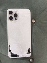 ايفون12بروماكس ممفتوح ضرب الحساب مال ايكلود وموجود عندي ابيع كوم حديد ...