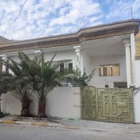 ٤٠٠م • عواشة حي الحسين • مدرسة/مكتب