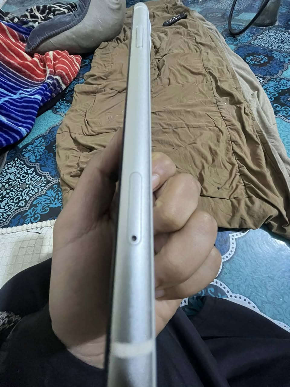 سلام عليكم ايفون 11 ذاكره 128جهاز شخط مابي مبدل بطاريه فقط 250مجال بسيط بي حك الجيه رقمي***********واتساب
