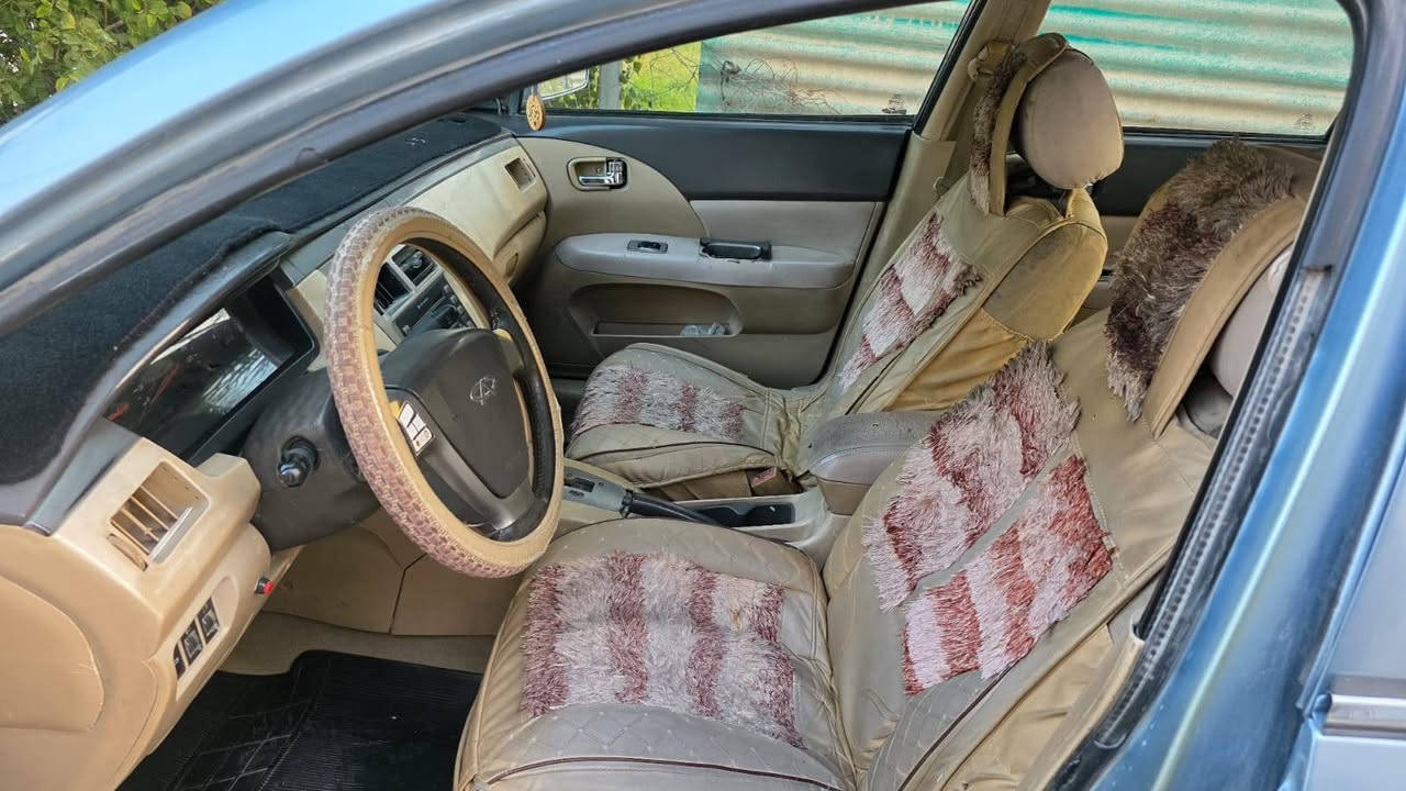 السلام عليكم شيري A52010سياره جاهزه من كل شيء محرك وكير وتخم تاير وباتري وحداديه  السياره مصبوغه عام للجماليه سعره 46
النجف الأشرف ***********
