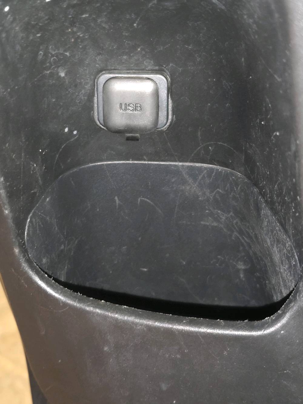 بغداد الاعظميه السفينه يم ابراهيم ابو الدجاج دراجه شحن نظيفه مستخدمه شهرين قفل ٧٥٠٠٠٠ 