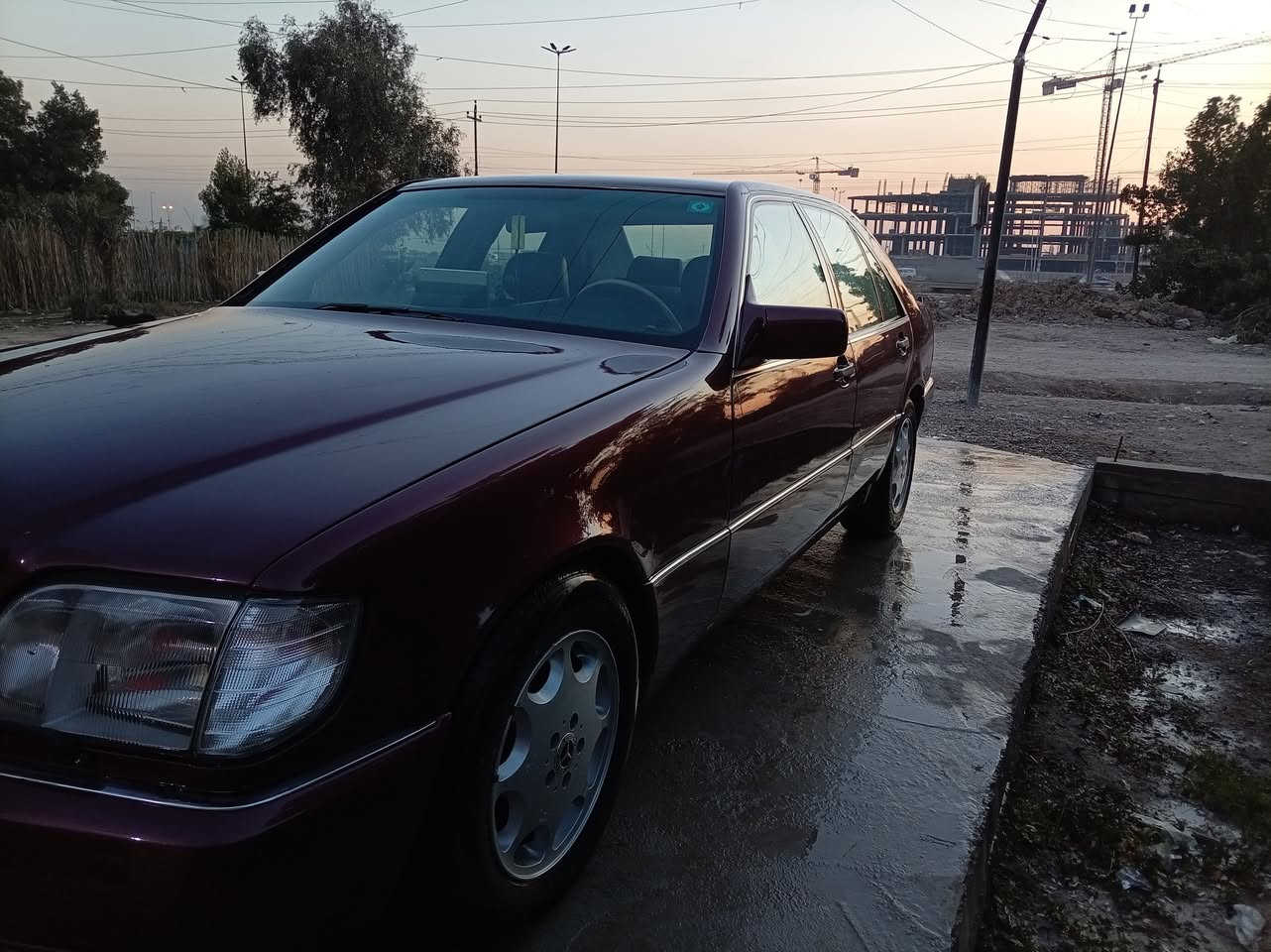 السلام عليكم للبيع فقط مارسدس شبح ١٩٩٤ بلاديه وجاهزه مكفوله من الحادث والتبديل صبغ فقط لانه جانت جارده كشنات جلد نظيفه لاشك ولا فطر فتحه بالقماره مري شفط تخم تاير حداديه جديده السعر ٧٨ وبيها مجال قليل واي استفسار اني حاظر *********** مكان السياره بغداد الامين
