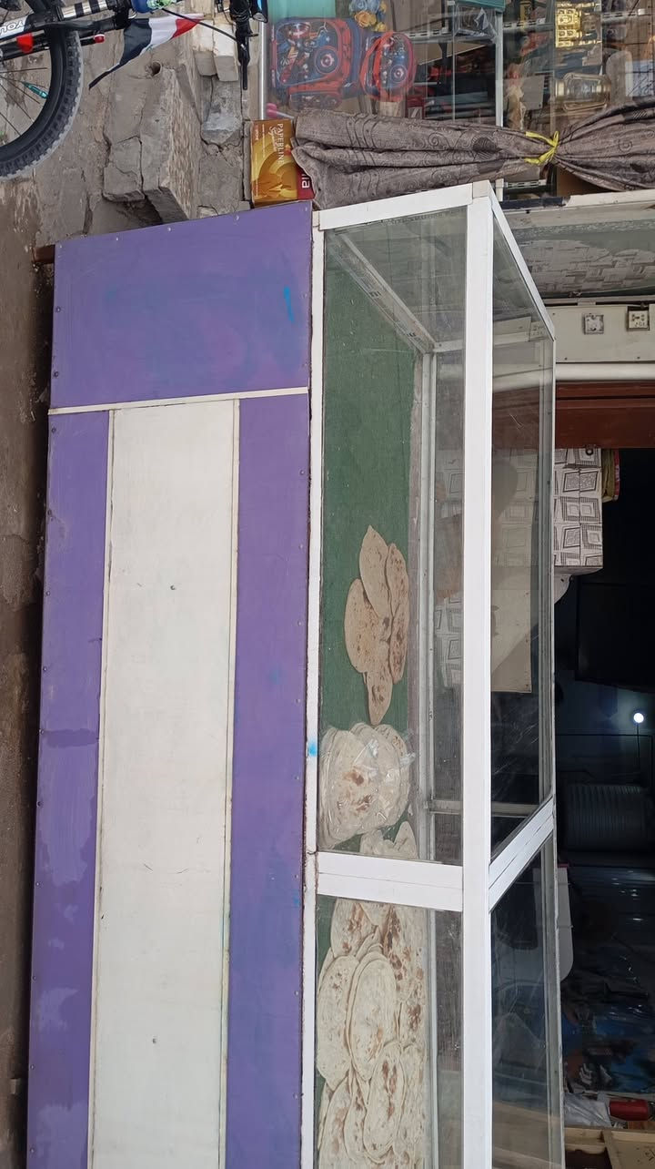 مولده+ ميز خبز جديد للبيع المراسله او الاتصال على هذا الرقم ***********
