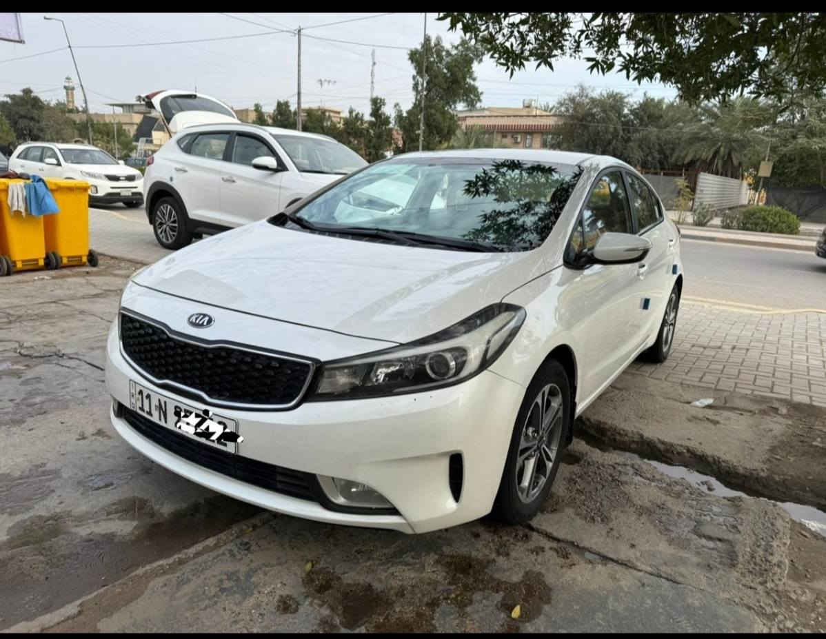 كيا سيراتو 2017 خلجيه..
مكفوله من الصبغ والتبديل والتعديل باسمي.. بغداد..
محرك 1600 دوش كفاله
شاشه وكامره دواره..
ويل كب...
السياره جاهزه وجديده من تراي ومن كشر وعلى ايدي..
وجددت سنويه وارقام كله جديد..
محرك كير تبريد برغي ممفتوح بيها..
مكاني بغداد الكرخ شارع قطر الندى قرب الاعلام...
للبيع بدون كسران يرحم والديكم السياره كلش نظيفه
....***********....
