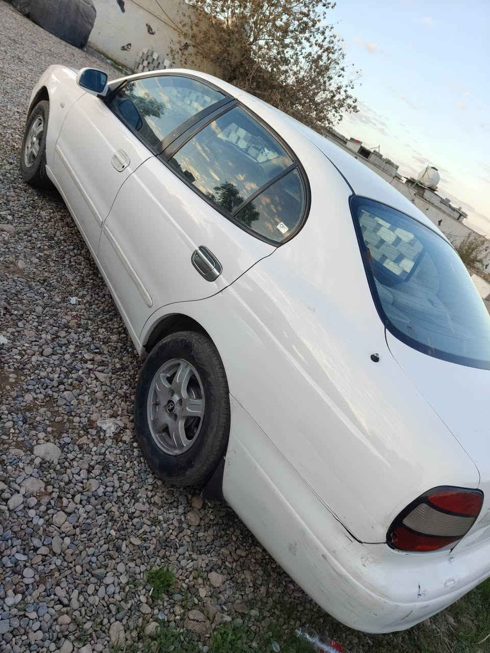 دايو لكنزا رقم بغداد مشروع وطني بااسمي سنويه لل2027 موديل 2001 وارد خليجي كلهه بلادي كير اوتماتيك ومكينه مفتوح 1800 جديد تخم تاير تدفئه تبريد للستفسار الاتصال ***********
