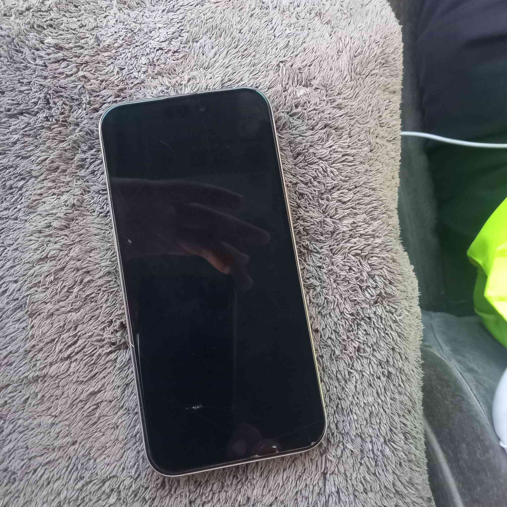 سلام عليكم
آيفون 15 برو ماكس 
J/A خط واحد 
ما مبدل بي اي قطعه 
بطاريه 85 بدون ملحقات 
سعره 950 وبي مجال 
مكاني عباسيه


**إذا كنت صاحب هذا الإعلان وتريد حذفه لأي سبب، رجاءا أرسل رسالة إلى الدعم الفني**