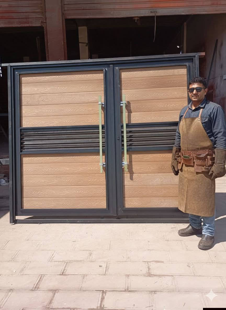 🚪🔥 معمل حدادة الفهد 🔥🚪
إذا تريد باب يشرّف بيتك ويعيش سنين… إحنا عنوان الجودة 💪
✔ أحدث موديلات الأبواب العصرية
✔ باب قاصة مودرن بأجمل التصاميم
✔ باب قاصة بديل الخشب (فخم – عملي – سعر مناسب)
✔ باب تشطيب شخاطة مرتب ونظيف
✔ باب تشطيب بوري مدور شكل راقي وقوي
✔ شبابيك حديد حديثة حسب الطلب
🎨 ألوان ثابتة ومميزة
🛠 شغل مضبوط 100% ودقة بالتفاصيل
📐 قياس وتركيب بخبرة عالية
💰 أسعارنا مدروسة وتناسب الجميع
والشغل تشوفه بعينك قبل لا تستلم 👌
📍 العنوان: الشطرة – شارع الحولي
📞 للحجز والاستفسار: ***********
✨ معمل حدادة الفهد… بابك علينا والباقي عليك ✨
