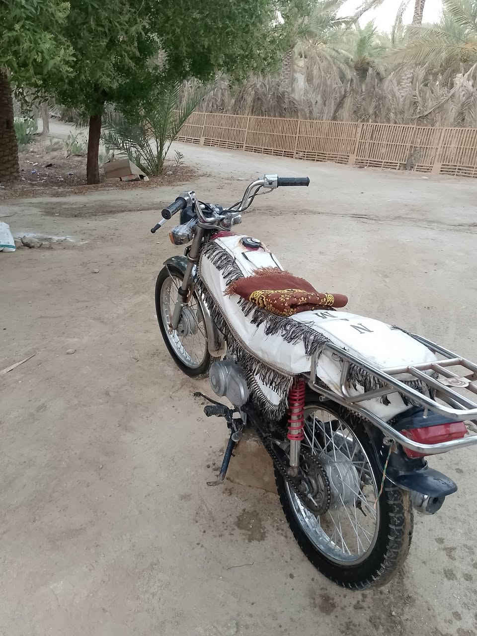 سلام عليكم دراجه اربعه كير كلك للبيع مكينه تايكر (مكاني كربلاء) السعر (225) وبيه مجال نقص بس دشبول 
رقم الهاتف ***********
