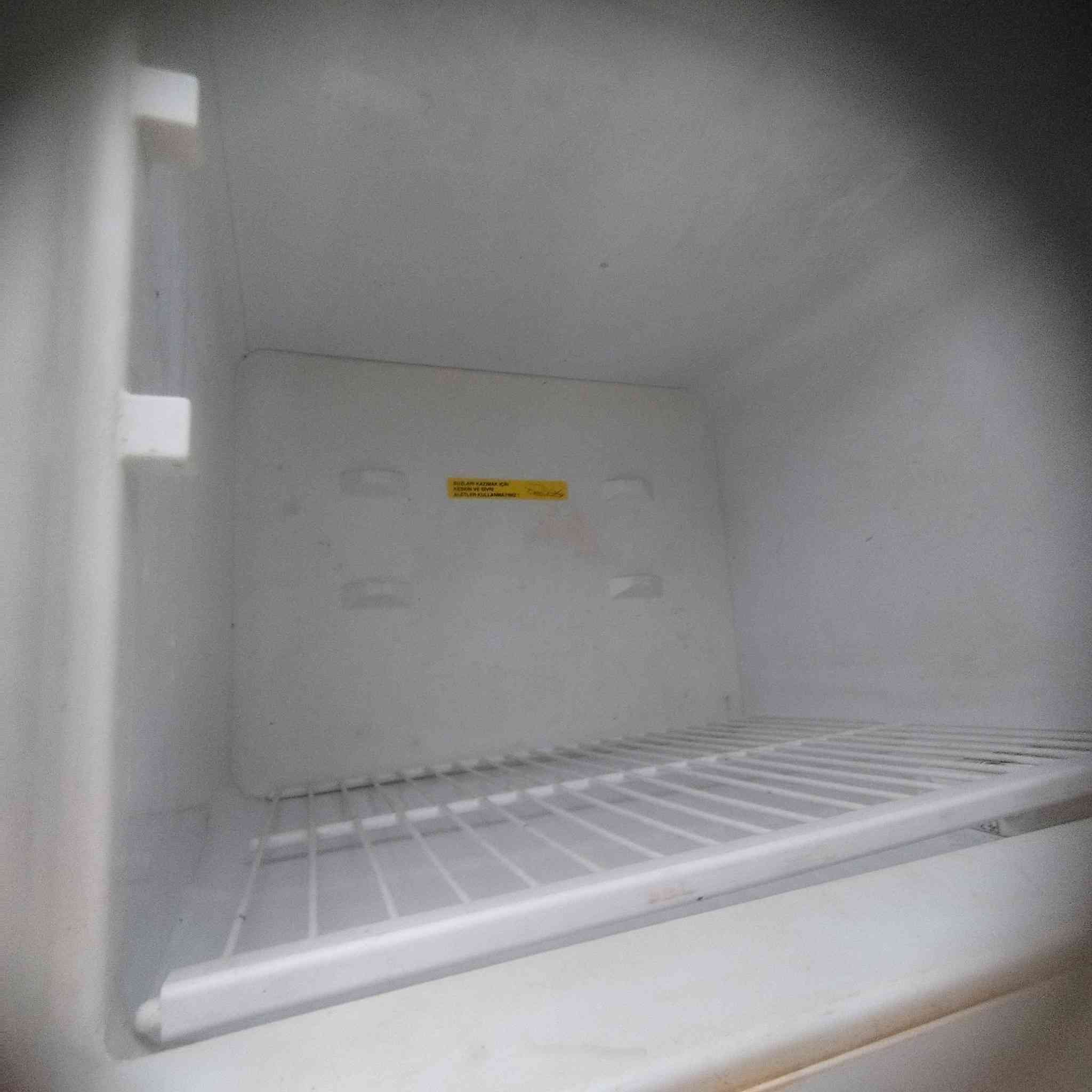 ثلاجه للبيع جانت تشتغل طفيتها شهر وراها ماعرف شبيها أبيعها هيج على عطلهاا قيم وخذ


**إذا كنت صاحب هذا الإعلان وتريد حذفه لأي سبب، رجاءا أرسل رسالة إلى الدعم الفني**